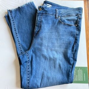 Seven mid-rise slim straight “tummyless” jeans 22W nearly new!